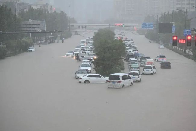 郑州暴雨最新动态，城市挑战与应对策略